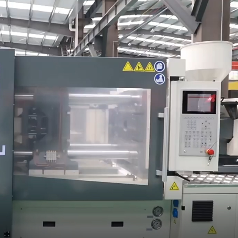 The Versatility of Big Automatic Plastic Injection Molding Machines